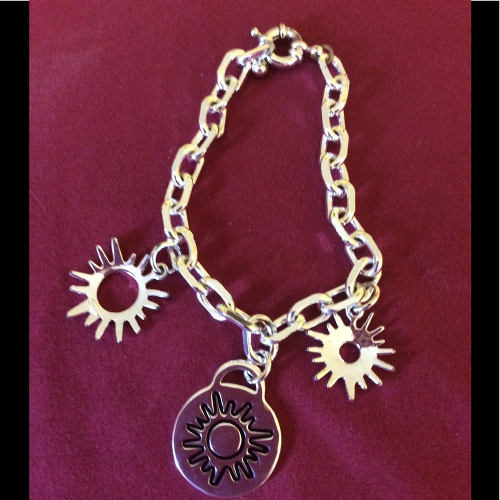 NWOT charm bracelet